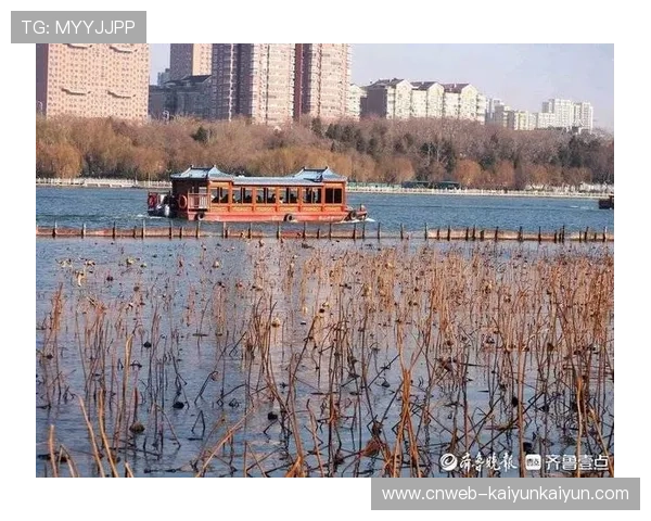 大明湖冬泳赛成体育文旅融合案例，成济南冰雪消费季核心引擎